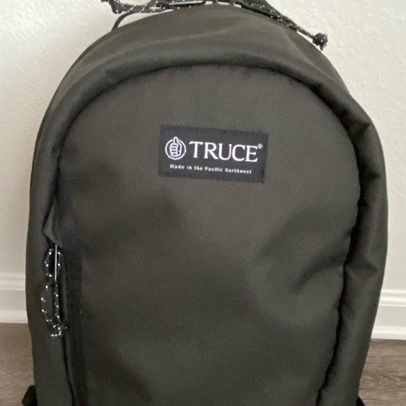 truce daypack